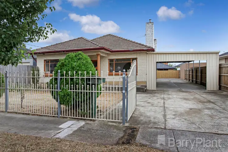 4 Robson Street, Sunshine North VIC 3020