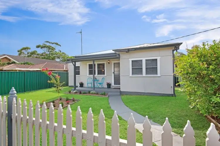 10 Angler Street, Woy Woy NSW 2256