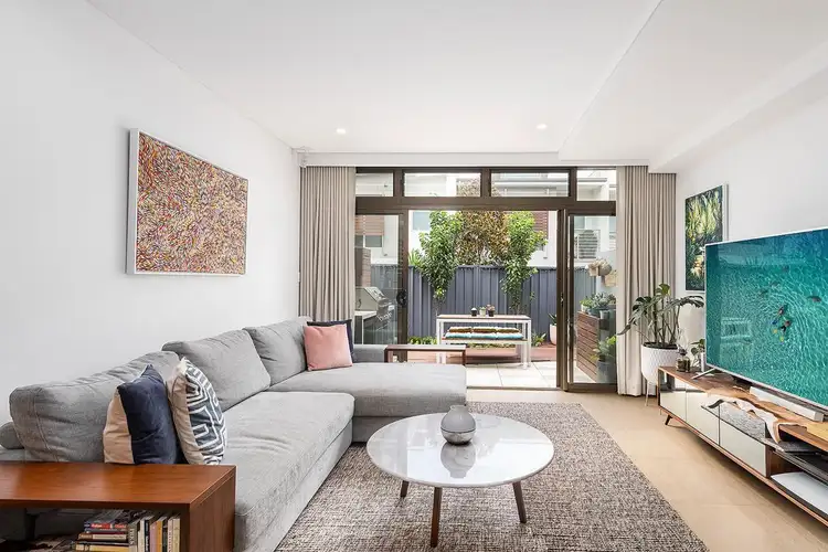 2/3-9 Madeira Street, Sylvania NSW 2224