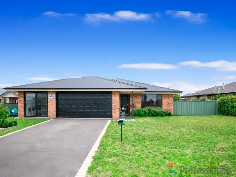 Main view of Homely house listing, 9 Netherton Park Avenue, Armidale NSW 2350
