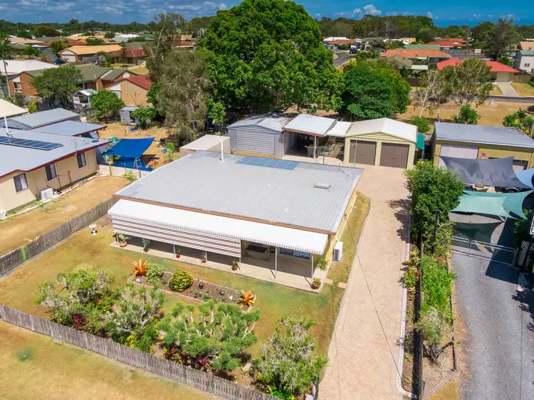 69 Limpus Street, Urangan QLD 4655