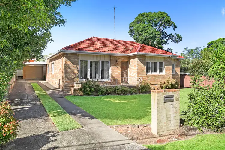 102 Anzac Avenue, Engadine NSW 2233
