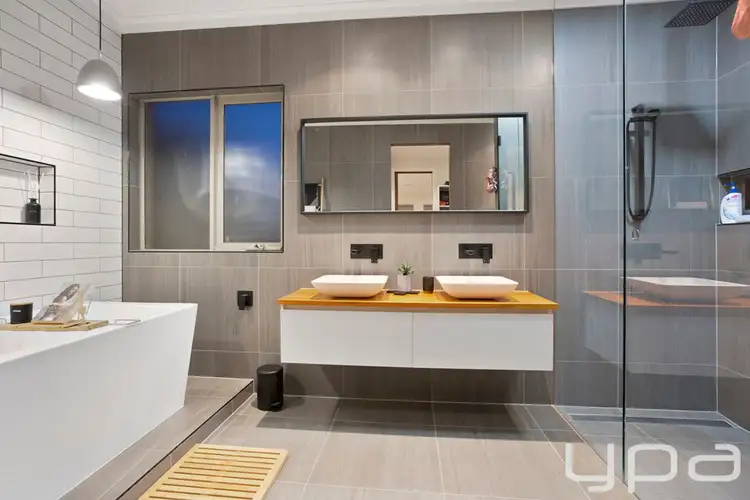 Fifth view of Homely house listing, 10 Frances Browne Way, Tarneit VIC 3029