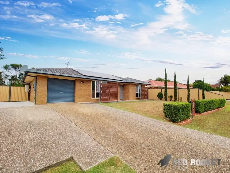 Fifth view of Homely house listing, 8 callinar ct, Meadowbrook QLD 4131