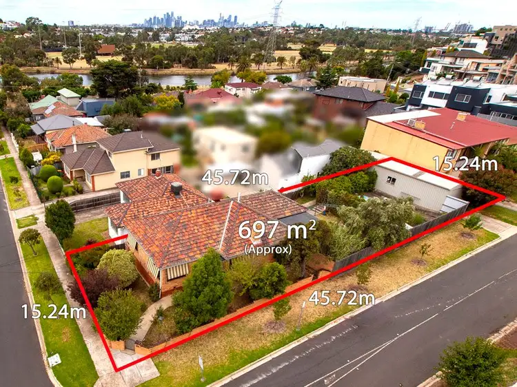 17 Duffy Street, Maribyrnong VIC 3032