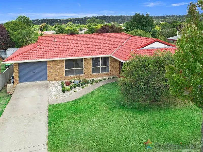 Main view of Homely house listing, 13 Eleanor Close, Armidale NSW 2350