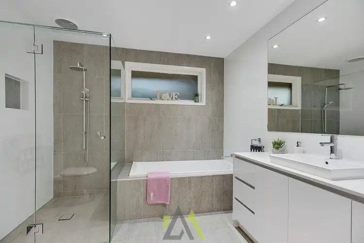 247 Seaford Road, Seaford VIC 3198
