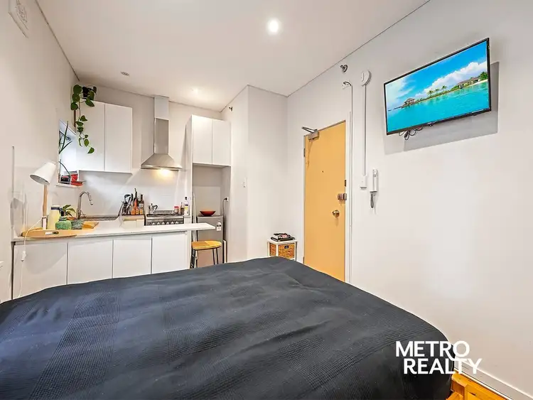 Second view of Homely apartment listing, 6/37 Roslyn Street, Elizabeth Bay NSW 2011