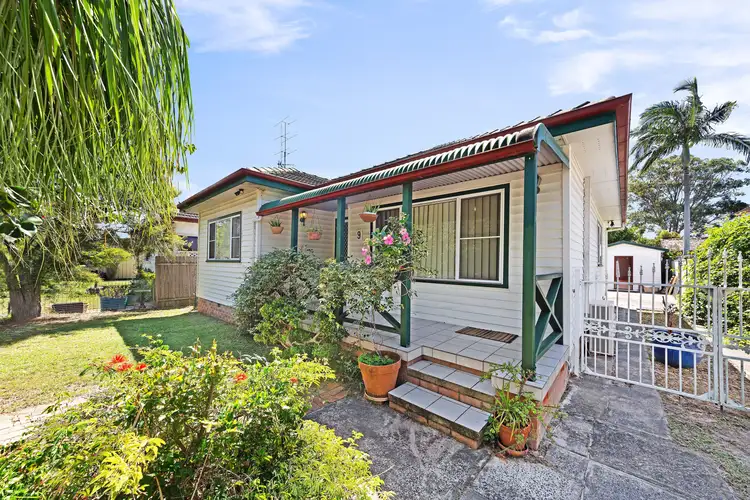9 Terry Avenue, Woy Woy NSW 2256