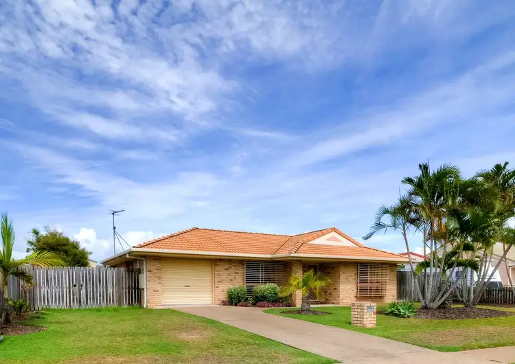 194 Pulgul Street, Urangan QLD 4655