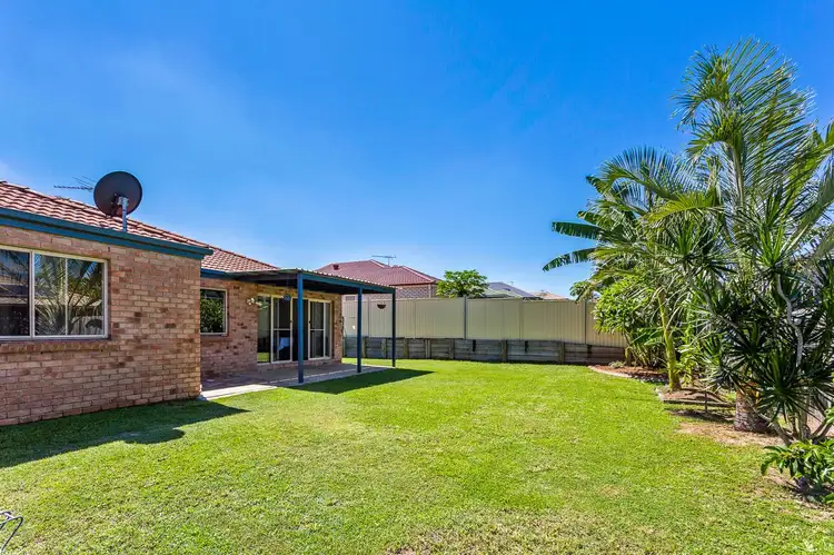 16 Crenton Court, Heritage Park QLD 4118