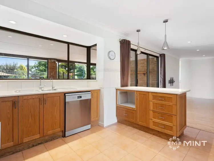Sixth view of Homely house listing, 5 Osprey Drive, Yangebup WA 6164