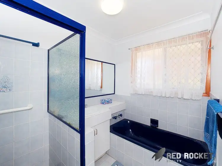 Sixth view of Homely house listing, 3 Evita ct, Daisy Hill QLD 4127