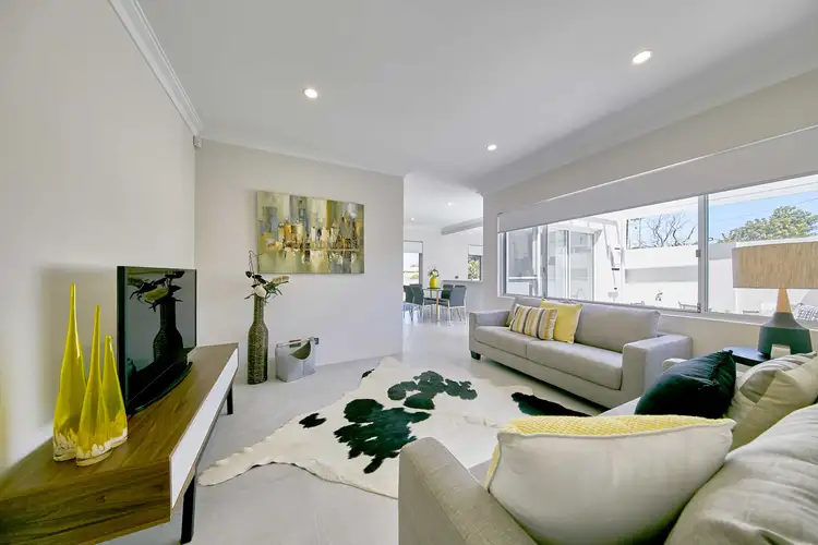 Sixth view of Homely semi-detached listing, 20 Dunford Street, Willagee WA 6156