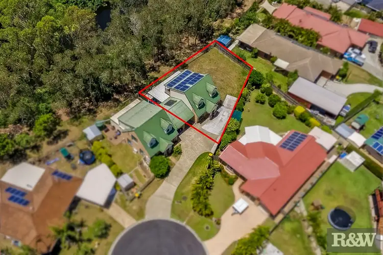 Main view of Homely townhouse listing, 2/5 Loel Court, Morayfield QLD 4506