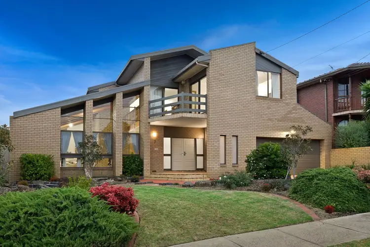 7 Lovett Drive, Avondale Heights VIC 3034