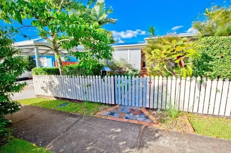 8 Dandar Drive, Southport QLD 4215