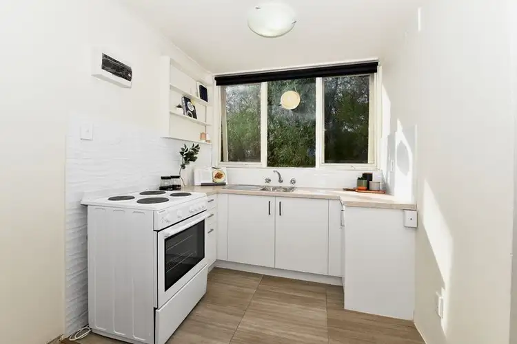 Second view of Homely flat listing, 7/38 Newstead Street, Maribyrnong VIC 3032