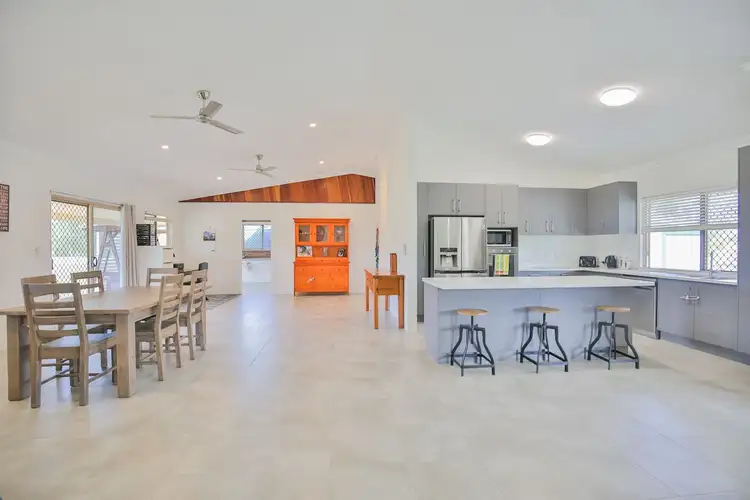 25 Clydesdale Ave, Branyan QLD 4670