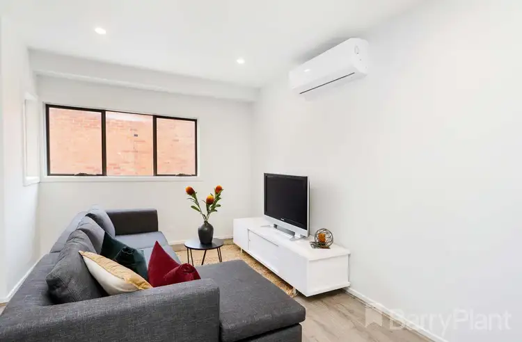 Second view of Homely house listing, 2 & 5/6 Lorraine Court, Sunshine VIC 3020