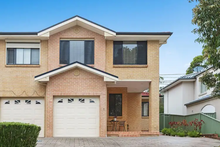 1/12 Yarra Vista Court, Yarrawarrah NSW 2233
