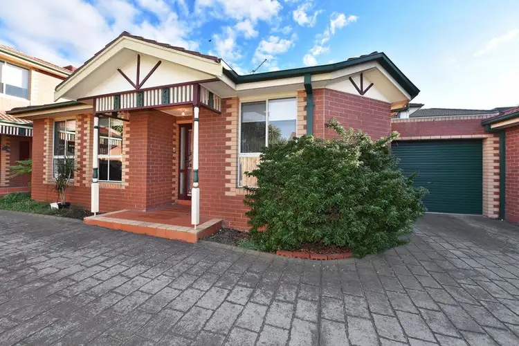2/9 Hutchison Street, Niddrie VIC 3042