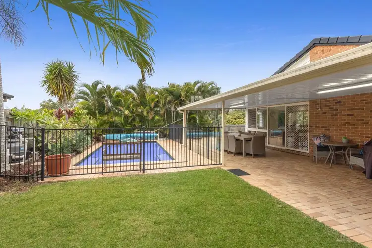 1 Cheviot Place, Sinnamon Park QLD 4073