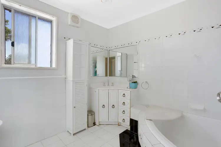 Fourth view of Homely house listing, 32 Old Kent Road, Ruse NSW 2560