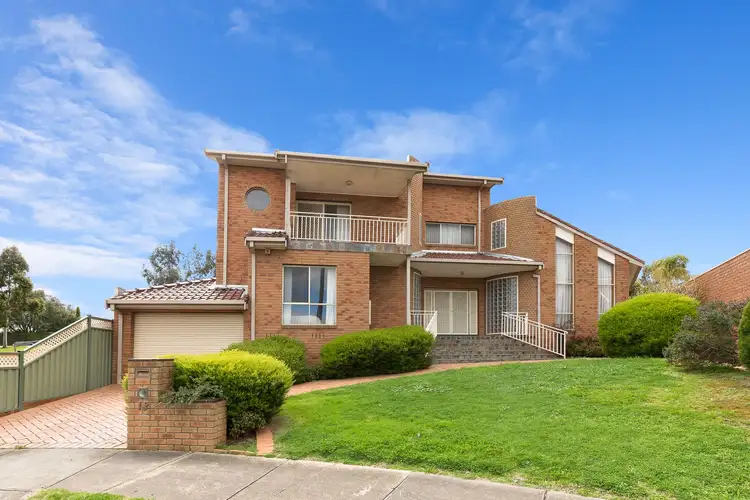 13 Cortina Place, Avondale Heights VIC 3034