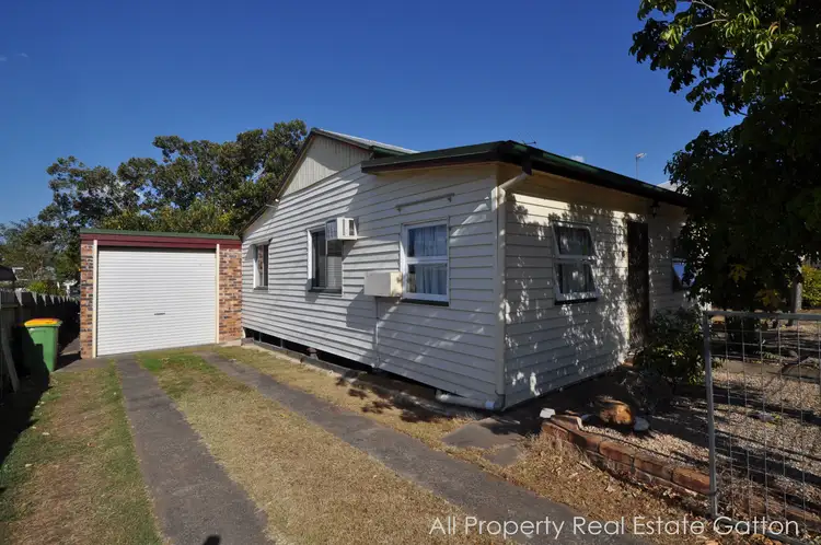 8 Whittle Street, Gatton QLD 4343