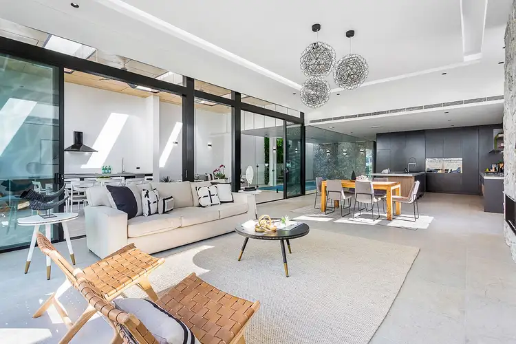 52 Queens Road, Connells Point NSW 2221