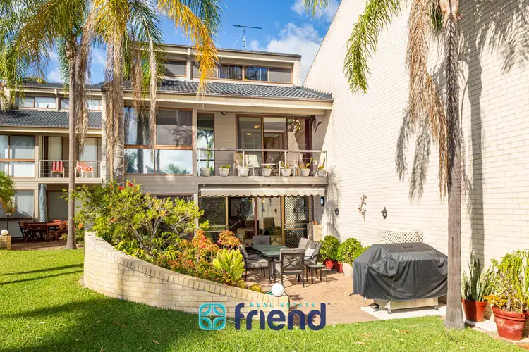 9/4 Cromarty Road, Soldiers Point NSW 2317