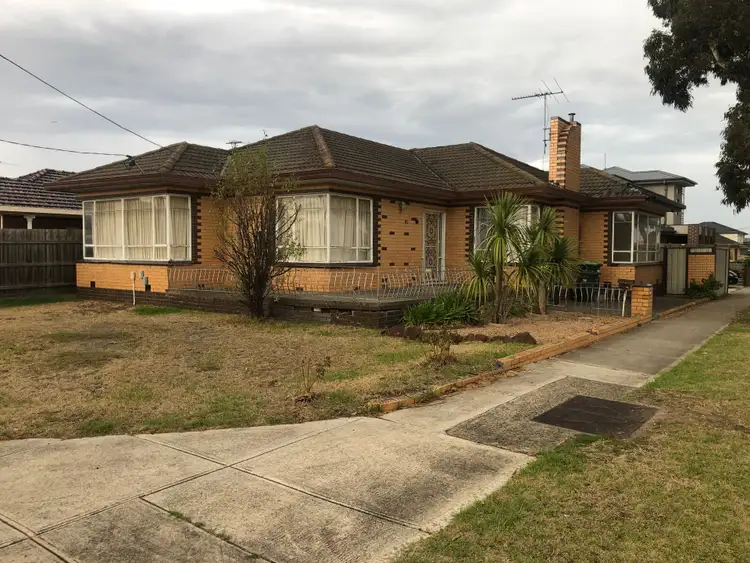 41 Furlong Road, Sunshine North VIC 3020