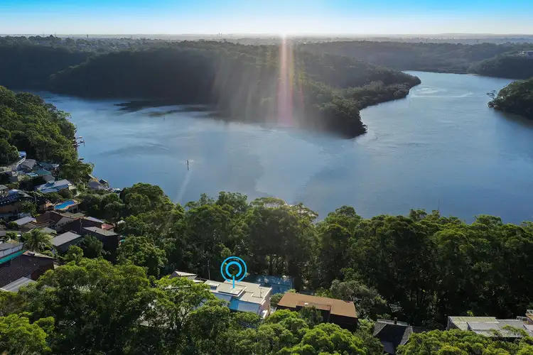 8 Riverside Drive, Lugarno NSW 2210