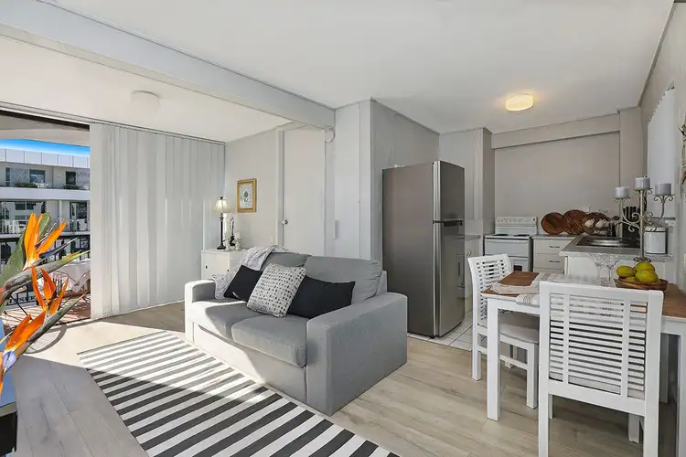 10/1 Mandin Street, Alexandra Headland QLD 4572