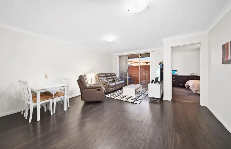 2/39-41 Railway Parade, Engadine NSW 2233