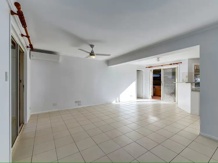 Fourth view of Homely townhouse listing, 4/195 Old Northern Road, Mcdowall QLD 4053