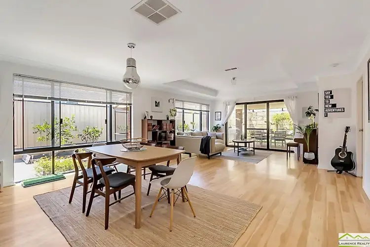 6 Fordham Avenue