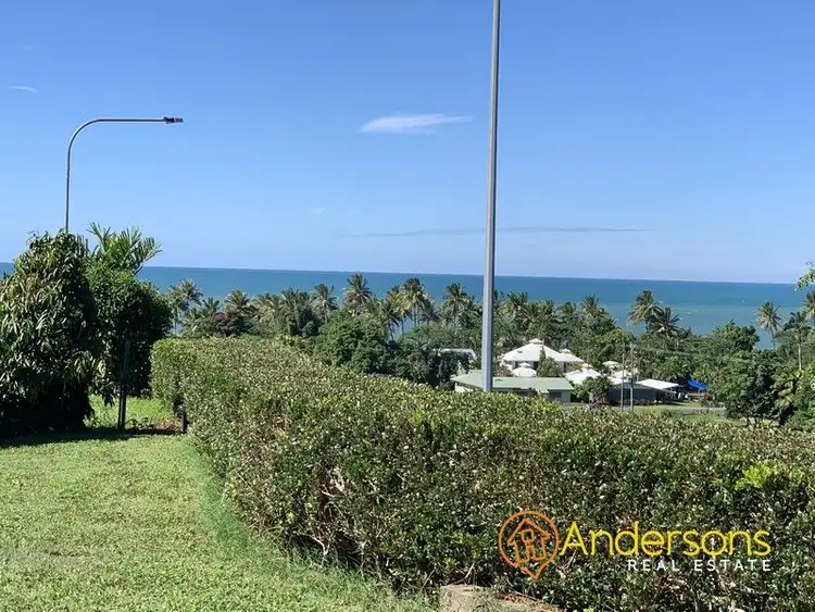 5 Rise Crescent, Mission Beach QLD 4852