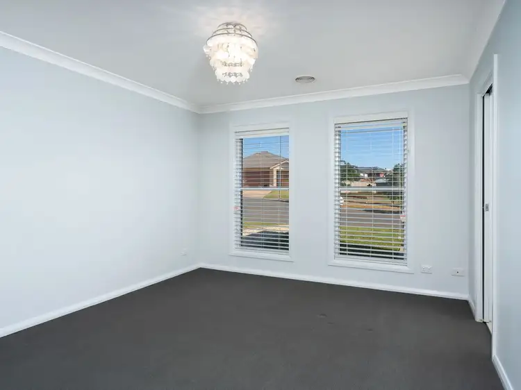 Fifth view of Homely house listing, 1 Larra Place, Bourkelands NSW 2650