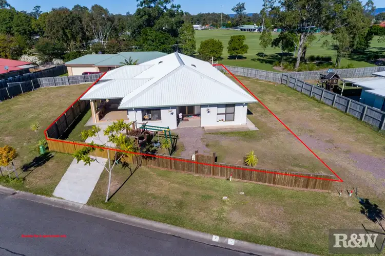 17 Gallipoli Court, Caboolture South QLD 4510