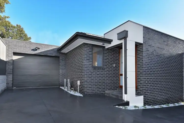 3/35 Fenacre Street, Strathmore VIC 3041