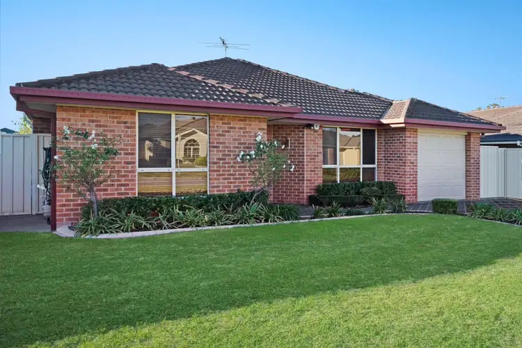 15 Streeton Drive, Metford NSW 2323