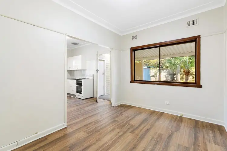 Fifth view of Homely house listing, 2 Alkoomie Avenue, Forestville NSW 2087