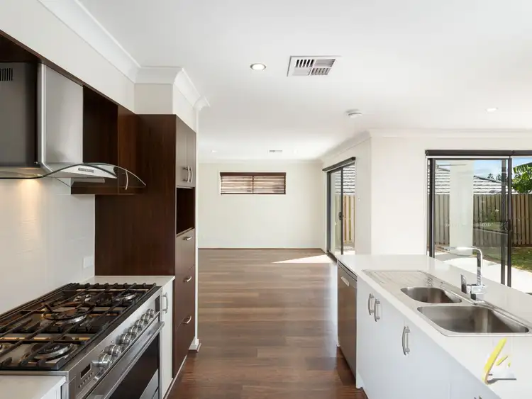Second view of Homely house listing, 4 Berkshire Place, Heathwood QLD 4110