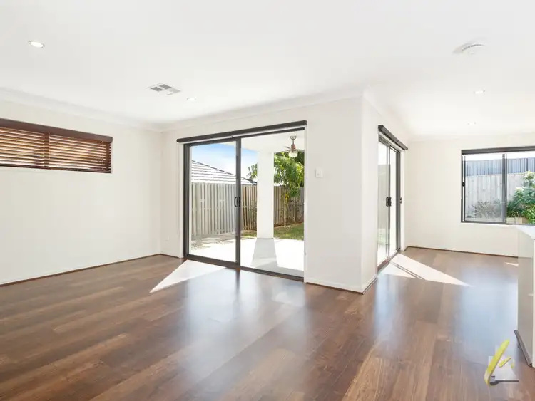 Sixth view of Homely house listing, 4 Berkshire Place, Heathwood QLD 4110