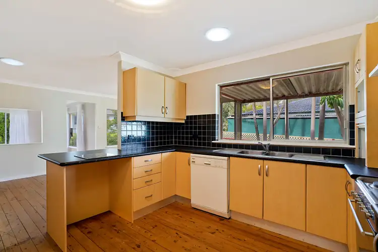 Third view of Homely house listing, 5 Petrie Close, Thornton NSW 2322