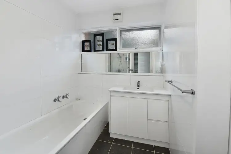 Fourth view of Homely apartment listing, 4/24 Leslie Road, Essendon VIC 3040