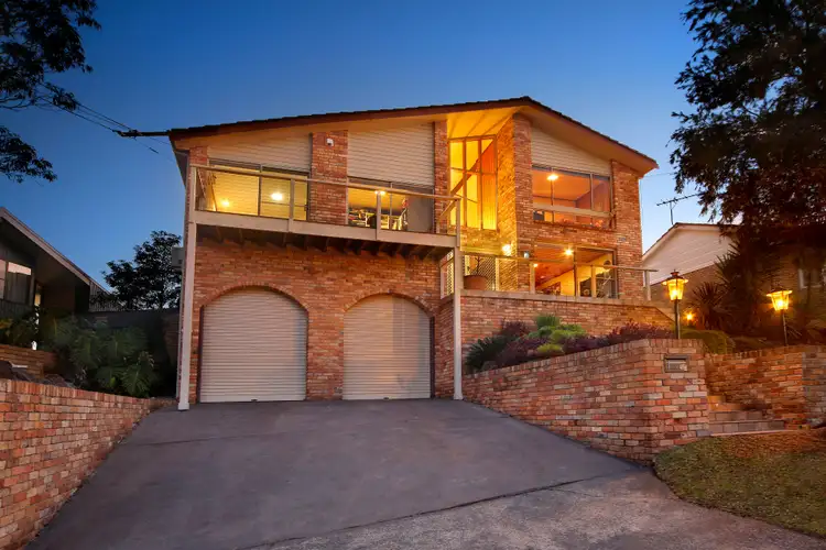 1 Dumbarton Place, Engadine NSW 2233