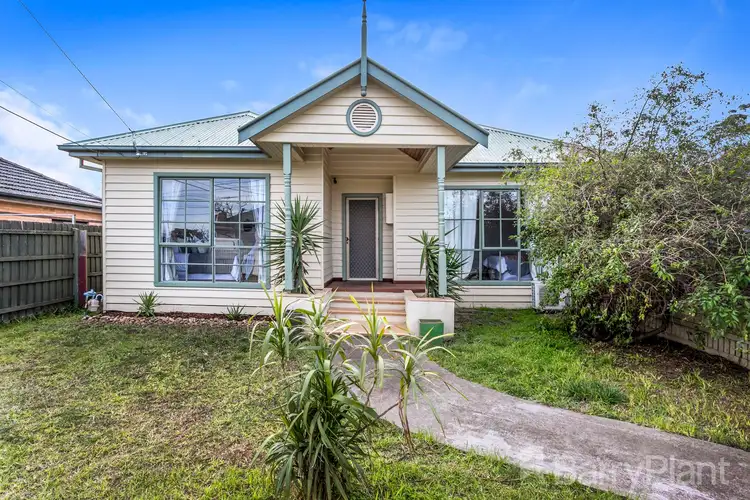 1/58 Sandford Ave, Sunshine North VIC 3020